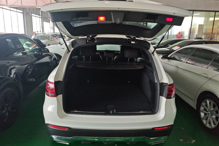 Used Mercedes-Benz GLC 2021 GLC 260 L 4MATIC Dynamic Edition Trunk