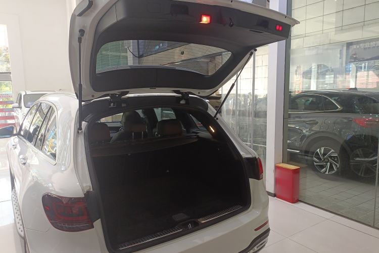 Used Mercedes-Benz GLC 2021 GLC 260 L 4MATIC Dynamic Edition Trunk