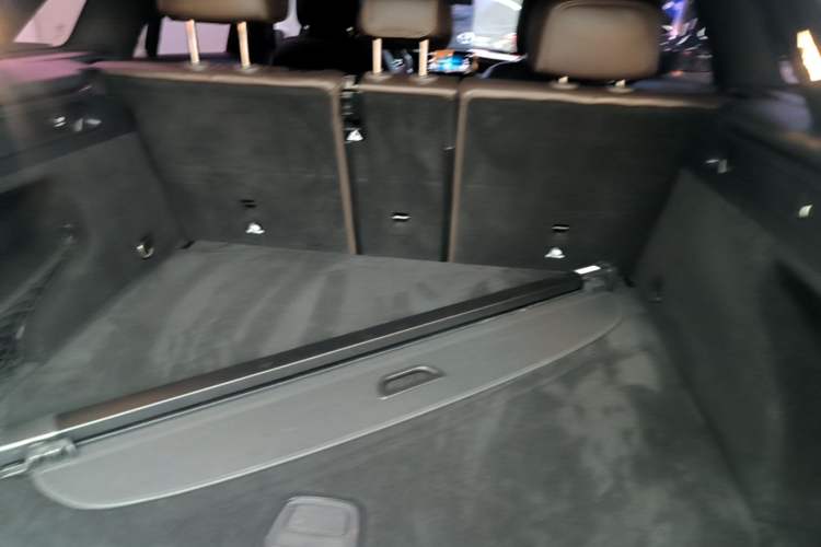 Used Mercedes-Benz GLC 2021 GLC 260 L 4MATIC Dynamic Edition Trunk