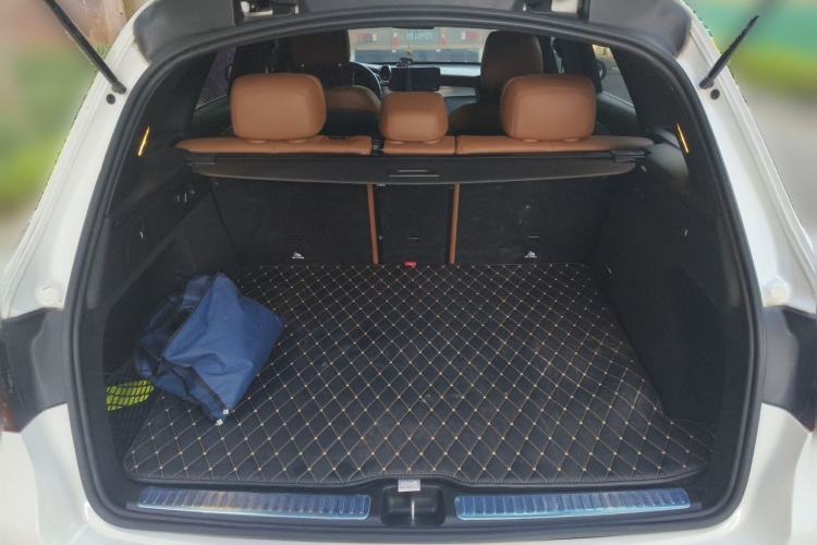 Used Mercedes-Benz GLC 2021 GLC 260 L 4MATIC Dynamic Edition Trunk