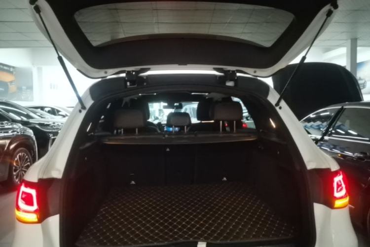 Used Mercedes-Benz GLC 2021 GLC 260 L 4MATIC Luxury Model Trunk