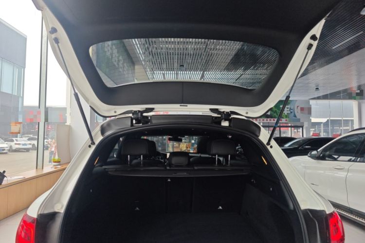 Used Mercedes-Benz GLC 2021 GLC 260 L 4MATIC Dynamic Edition Trunk