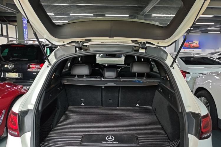 Used Mercedes-Benz GLC 2021 GLC 260 L 4MATIC Luxury Model Trunk