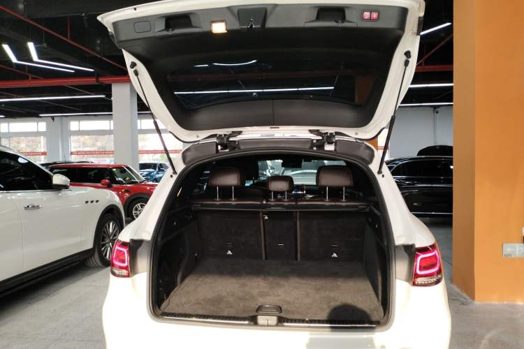 Used Mercedes-Benz GLC 2021 GLC 300 L 4MATIC Dynamic Model Trunk
