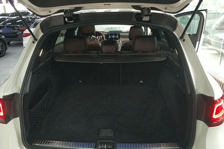 Used Mercedes-Benz GLC 2021 GLC 300 L 4MATIC Dynamic Model Trunk