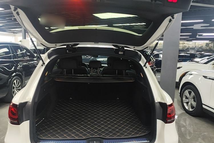 Used Mercedes-Benz GLC 2021 GLC 260 L 4MATIC Luxury Model Trunk