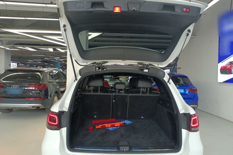 Used Mercedes-Benz GLC 2021 GLC 260 L 4MATIC Luxury Model Trunk