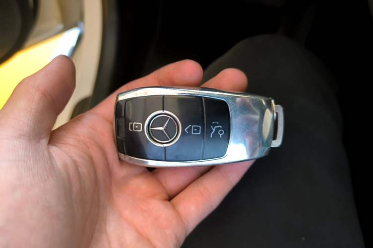 Used Mercedes-Benz GLC 2021 GLC 300 L 4MATIC Dynamic Model Vehicle Key