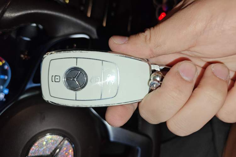Used Mercedes-Benz GLC 2021 GLC 260 L 4MATIC Luxury Model Vehicle Key