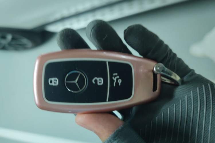Used Mercedes-Benz GLC 2021 GLC 300 L 4MATIC Dynamic Model Vehicle Key
