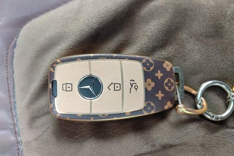 Used Mercedes-Benz GLC 2021 GLC 300 L 4MATIC Dynamic Model Vehicle Key