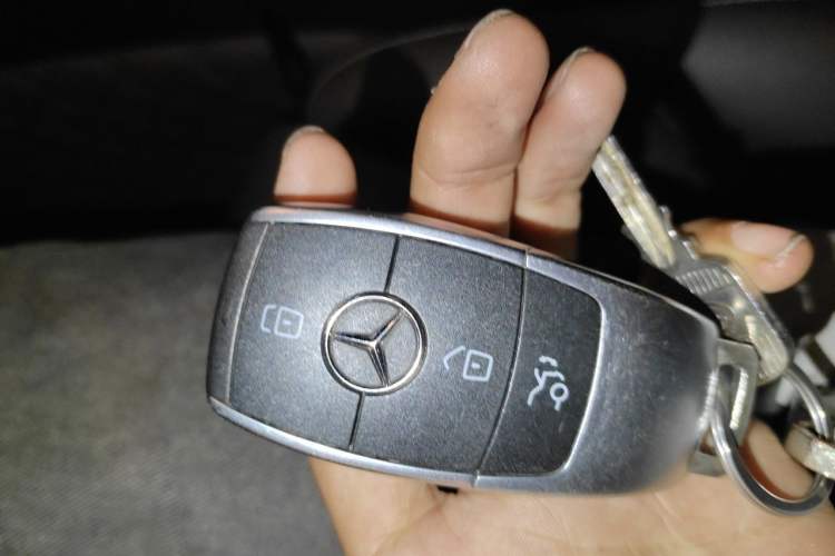 Used Mercedes-Benz GLC 2021 GLC 260 L 4MATIC Luxury Model Vehicle Key