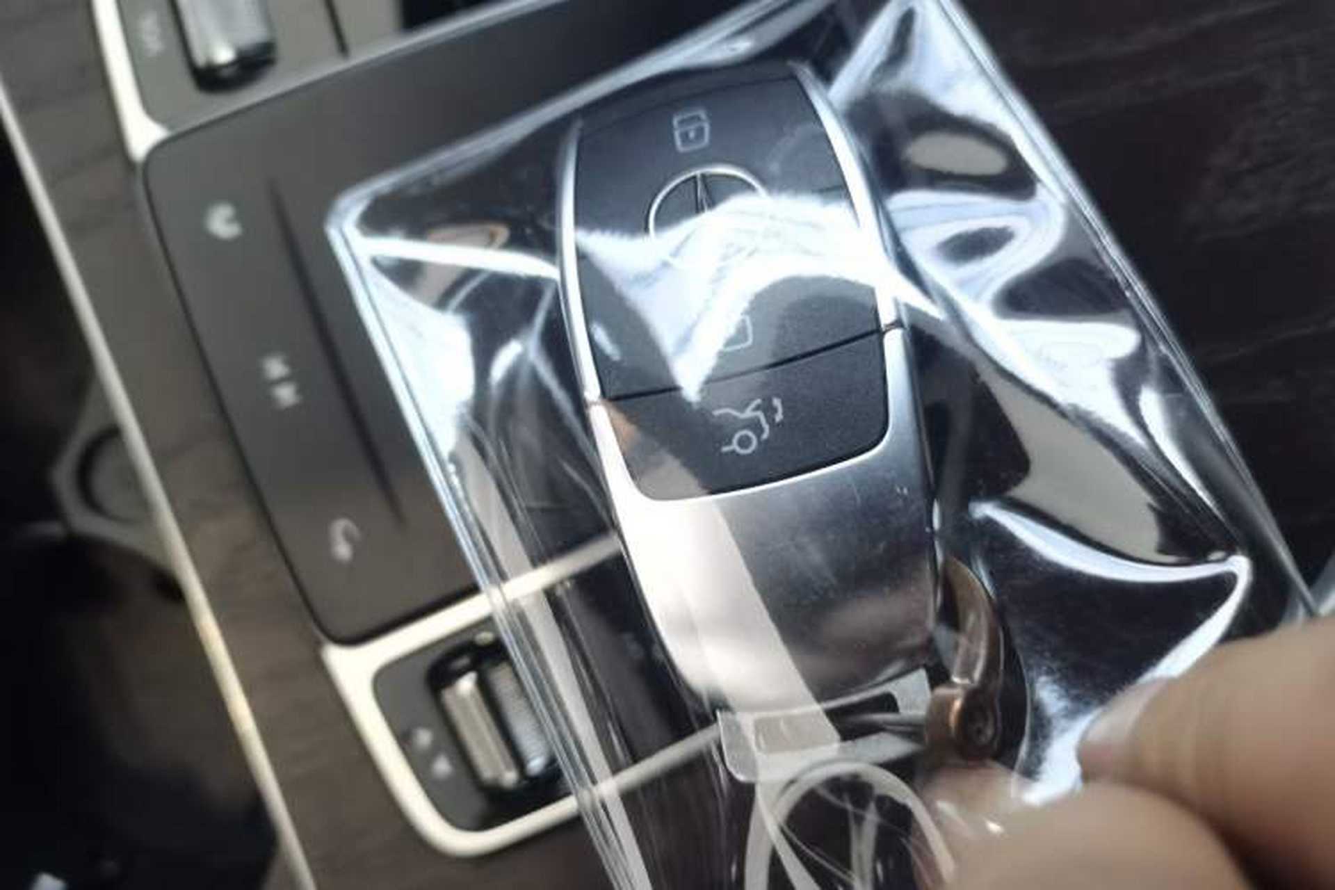 Used Mercedes-Benz GLC 2021 GLC 260 L 4MATIC Luxury Model Vehicle Key
