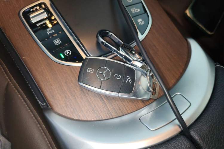 Used Mercedes-Benz GLC 2021 GLC 300 L 4MATIC Dynamic Model Vehicle Key