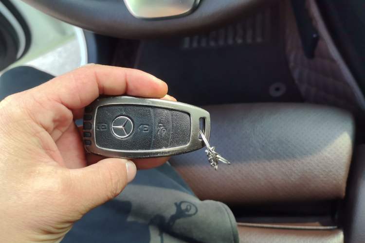 Used Mercedes-Benz GLC 2021 GLC 260 L 4MATIC Dynamic Edition Vehicle Key