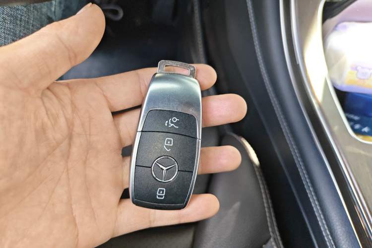 Used Mercedes-Benz GLC 2021 GLC 300 L 4MATIC Dynamic Model Vehicle Key