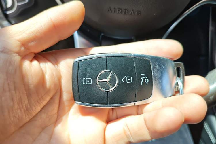 Used Mercedes-Benz GLC 2021 GLC 300 L 4MATIC Dynamic Model Vehicle Key