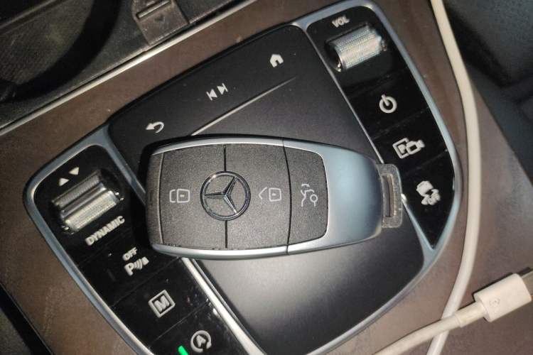 Used Mercedes-Benz GLC 2021 GLC 260 L 4MATIC Luxury Model Vehicle Key