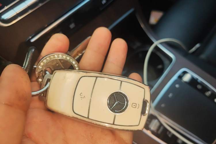 Used Mercedes-Benz GLC 2021 GLC 300 L 4MATIC Dynamic Model Vehicle Key