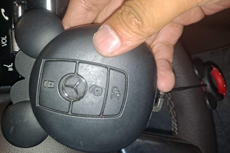 Used Mercedes-Benz GLC 2021 GLC 300 L 4MATIC Dynamic Model Vehicle Key