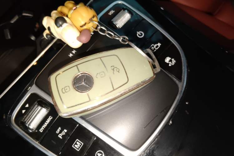 Used Mercedes-Benz GLC 2021 GLC 260 L 4MATIC Luxury Model Vehicle Key