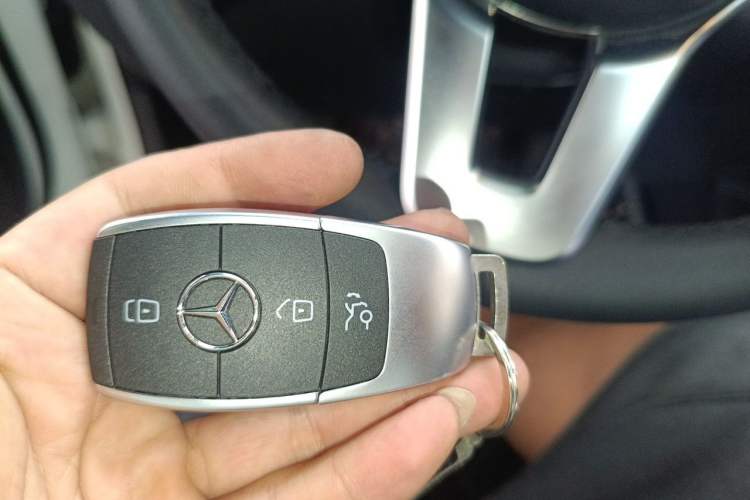 Used Mercedes-Benz GLC 2021 GLC 300 L 4MATIC Dynamic Model Vehicle Key