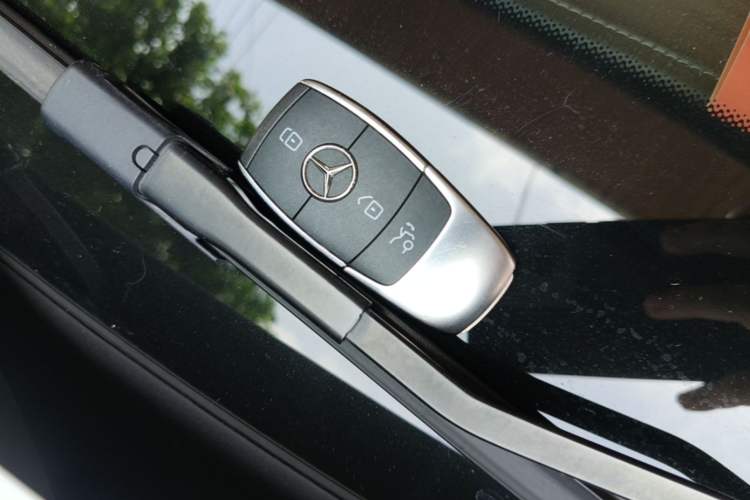 Used Mercedes-Benz GLC 2021 GLC 300 L 4MATIC Dynamic Model Vehicle Key
