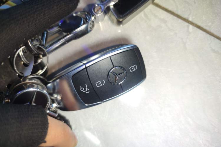Used Mercedes-Benz GLC 2021 GLC 300 L 4MATIC Dynamic Model Vehicle Key