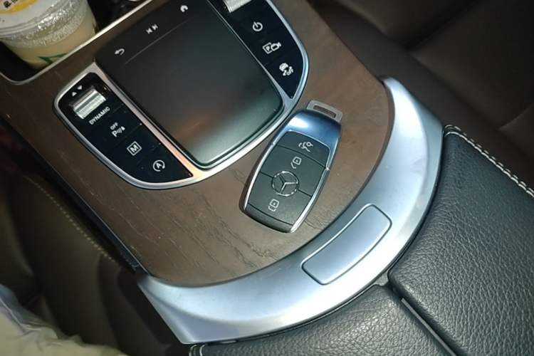 Used Mercedes-Benz GLC 2021 GLC 260 L 4MATIC Luxury Model Vehicle Key