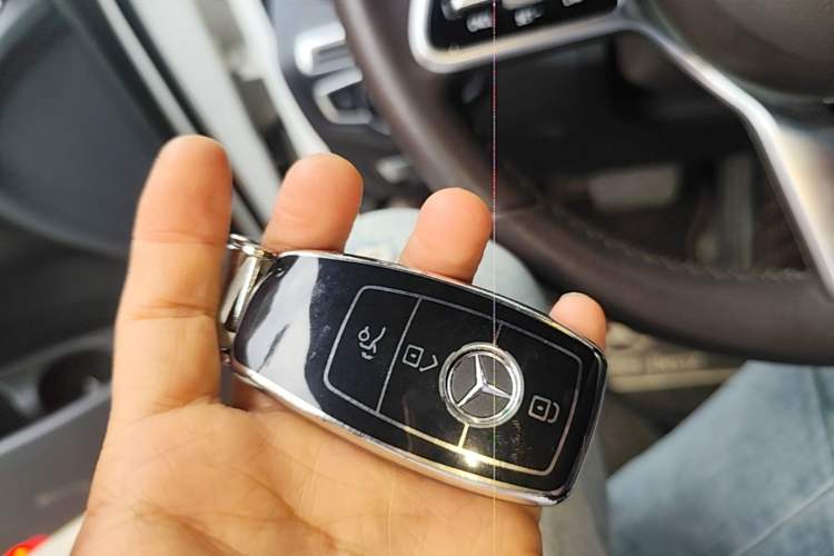 Used Mercedes-Benz GLC 2021 GLC 260 L 4MATIC Luxury Model Vehicle Key