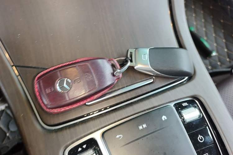Used Mercedes-Benz GLC 2021 GLC 260 L 4MATIC Dynamic Edition Vehicle Key