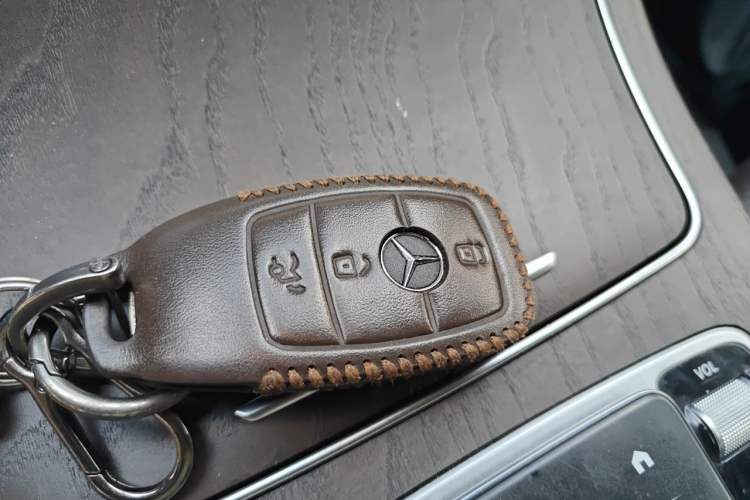 Used Mercedes-Benz GLC 2021 GLC 260 L 4MATIC Luxury Model Vehicle Key