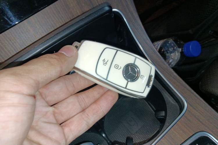 Used Mercedes-Benz GLC 2021 GLC 300 L 4MATIC Dynamic Model Vehicle Key