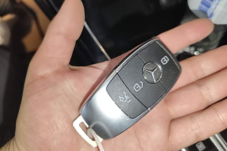 Used Mercedes-Benz GLC 2021 GLC 260 L 4MATIC Dynamic Edition Vehicle Key