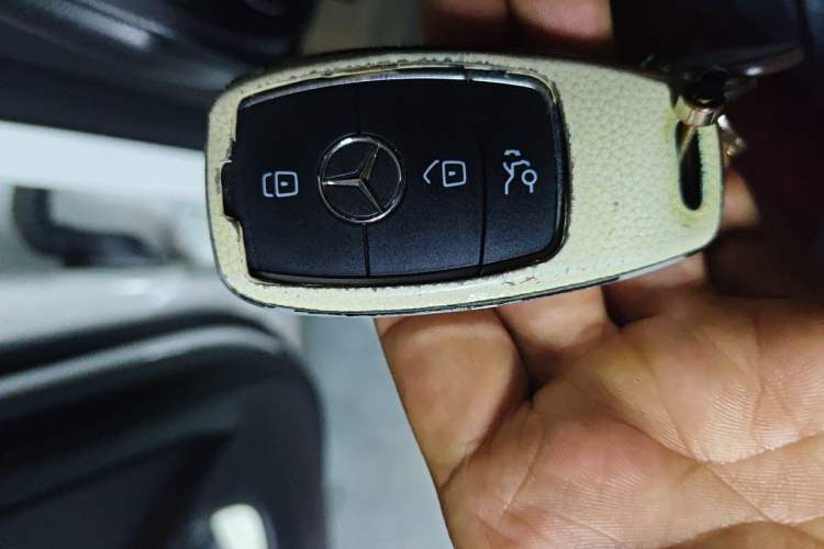 Used Mercedes-Benz GLC 2021 GLC 260 L 4MATIC Dynamic Edition Vehicle Key