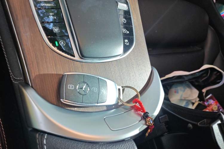 Used Mercedes-Benz GLC 2021 GLC 300 L 4MATIC Dynamic Model Vehicle Key