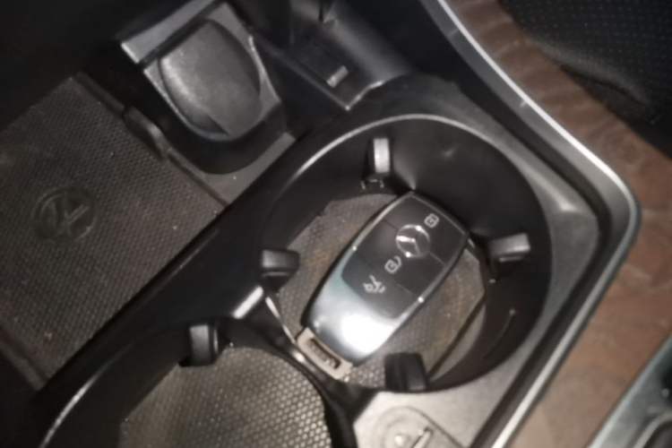 Used Mercedes-Benz GLC 2021 GLC 260 L 4MATIC Luxury Model Vehicle Key