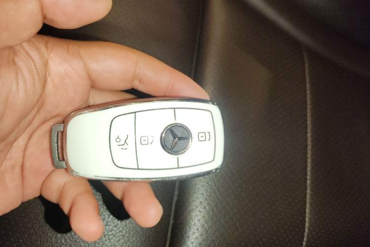 Used Mercedes-Benz GLC 2021 GLC 260 L 4MATIC Luxury Model Vehicle Key