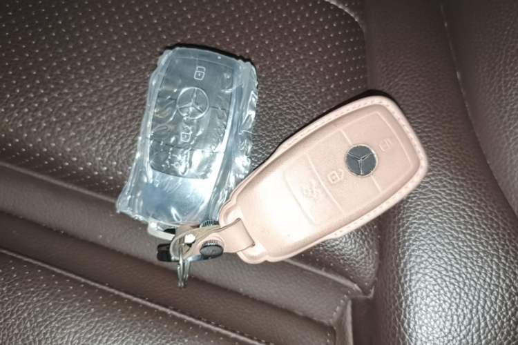 Used Mercedes-Benz GLC 2021 GLC 260 L 4MATIC Dynamic Edition Vehicle Key