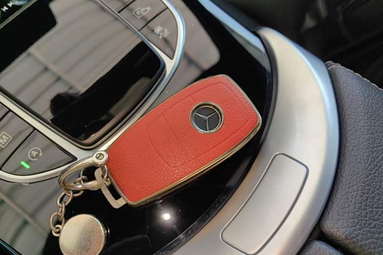 Used Mercedes-Benz GLC 2021 GLC 260 L 4MATIC Dynamic Edition Vehicle Key