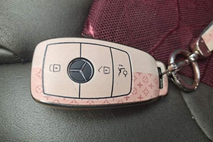 Used Mercedes-Benz GLC 2021 GLC 300 L 4MATIC Dynamic Model Vehicle Key