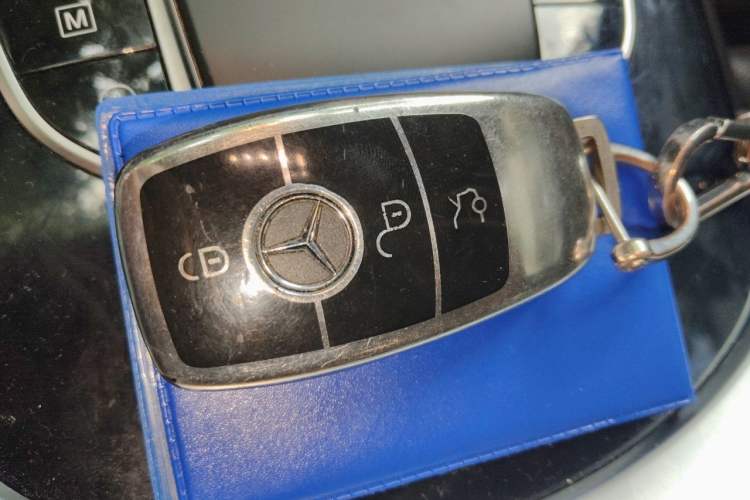 Used Mercedes-Benz GLC 2021 GLC 260 L 4MATIC Dynamic Edition Vehicle Key