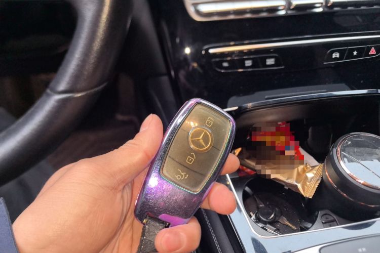 Used Mercedes-Benz GLC 2021 GLC 260 L 4MATIC Dynamic Edition Vehicle Key