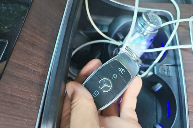 Used Mercedes-Benz GLC 2021 GLC 300 L 4MATIC Dynamic Model Vehicle Key