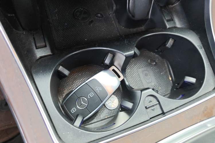 Used Mercedes-Benz GLC 2021 GLC 260 L 4MATIC Luxury Model Vehicle Key