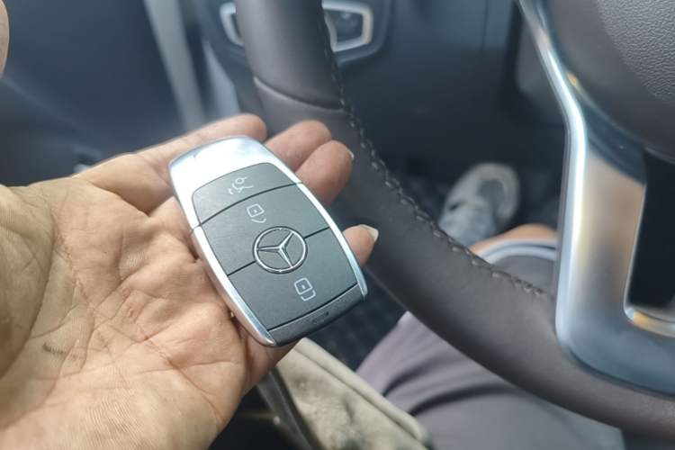 Used Mercedes-Benz GLC 2021 GLC 260 L 4MATIC Dynamic Edition Vehicle Key