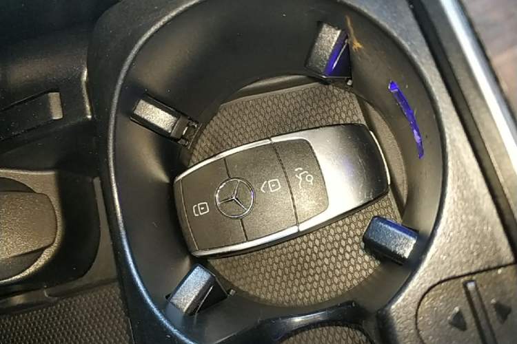 Used Mercedes-Benz GLC 2021 GLC 300 L 4MATIC Dynamic Model Vehicle Key