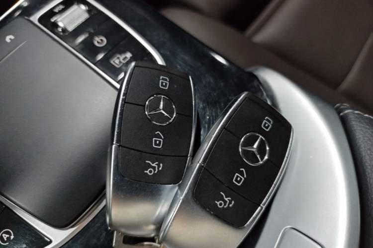 Used Mercedes-Benz GLC 2021 GLC 260 L 4MATIC Dynamic Edition Vehicle Key