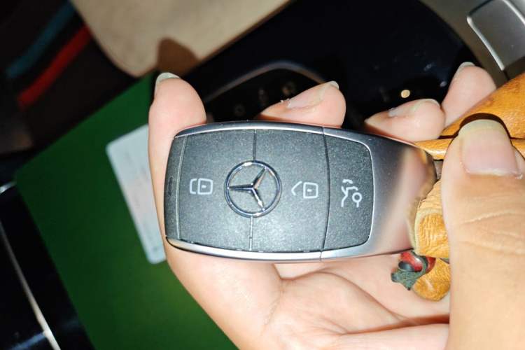 Used Mercedes-Benz GLC 2021 GLC 260 L 4MATIC Dynamic Edition Vehicle Key