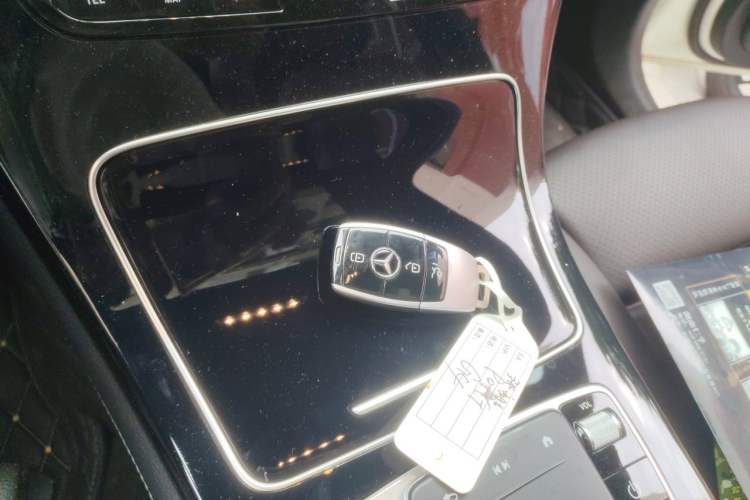 Used Mercedes-Benz GLC 2021 GLC 260 L 4MATIC Dynamic Edition Vehicle Key